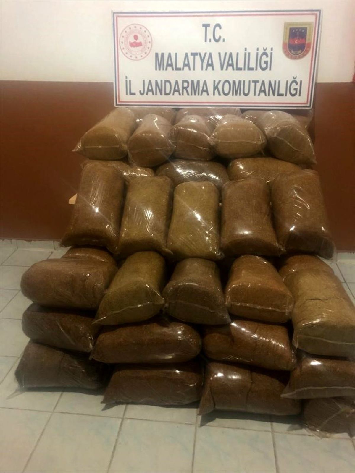 Malatya\'da 450 kilogram kaçak tütün ele geçirildi