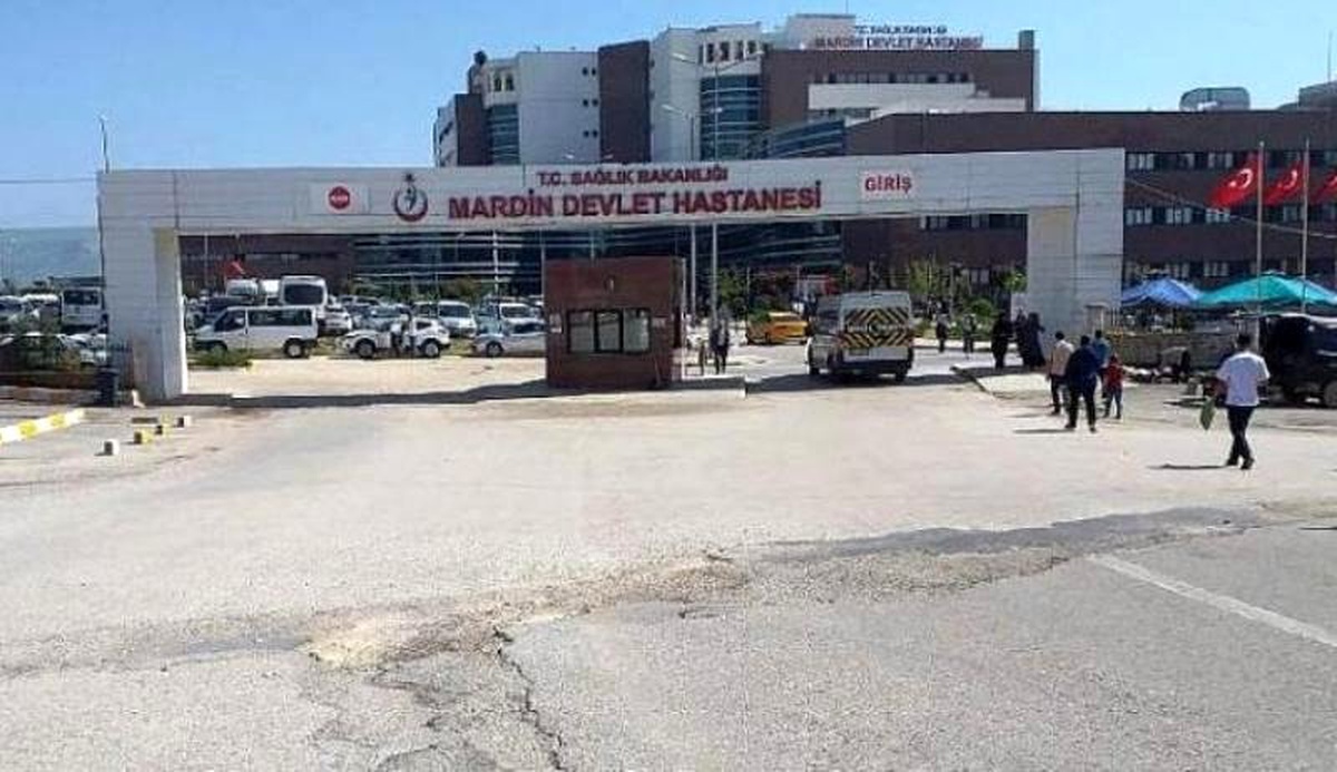 Mardin\'de bir kişi sokak ortasında boğazı kesik halde bulundu