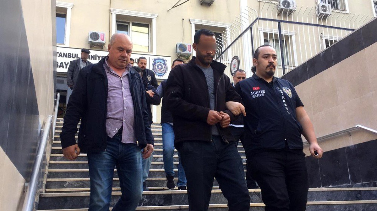 Pendik\'te 16 yaşındaki çocuk sokak düğününde pompalı tüfekle dehşet saçtı