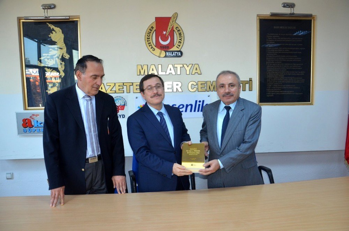 Rektör Kızılay\'dan Gazeteciler Cemiyetine ziyaret