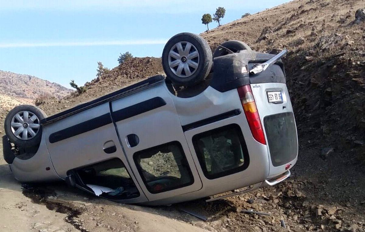 Siirt\'te trafik kazası: 3 yaralı