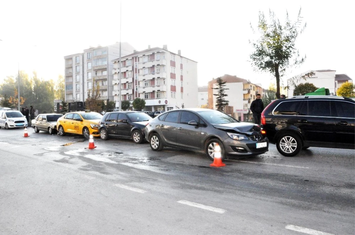Sorgun\'da zincirleme trafik kazası