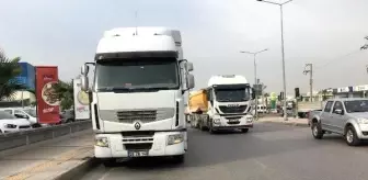 TIR'ın altında kaldı, 50 metre sürüklendi