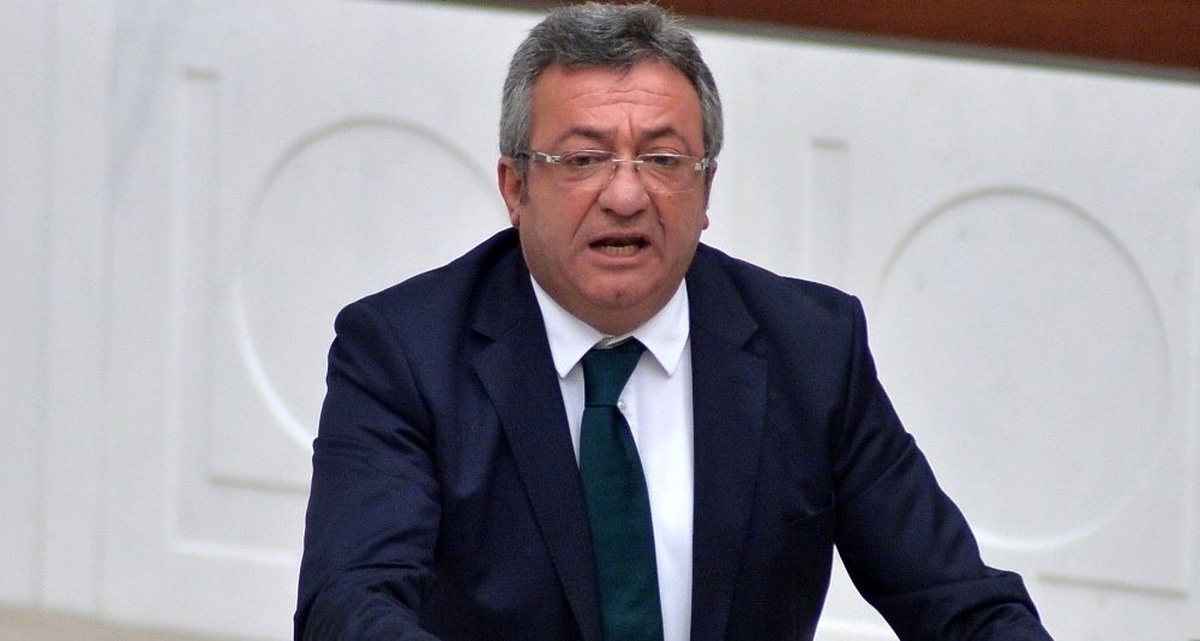 "Türkiye-ABD ilişkileri kurumsal kimliğini kaybetti"