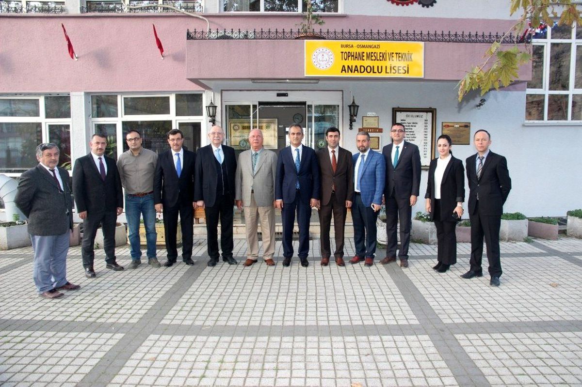 Türkiye\'de bir ilk...Lisede mikromekanik bölümü açıldı, gençler işsiz kalmayacak