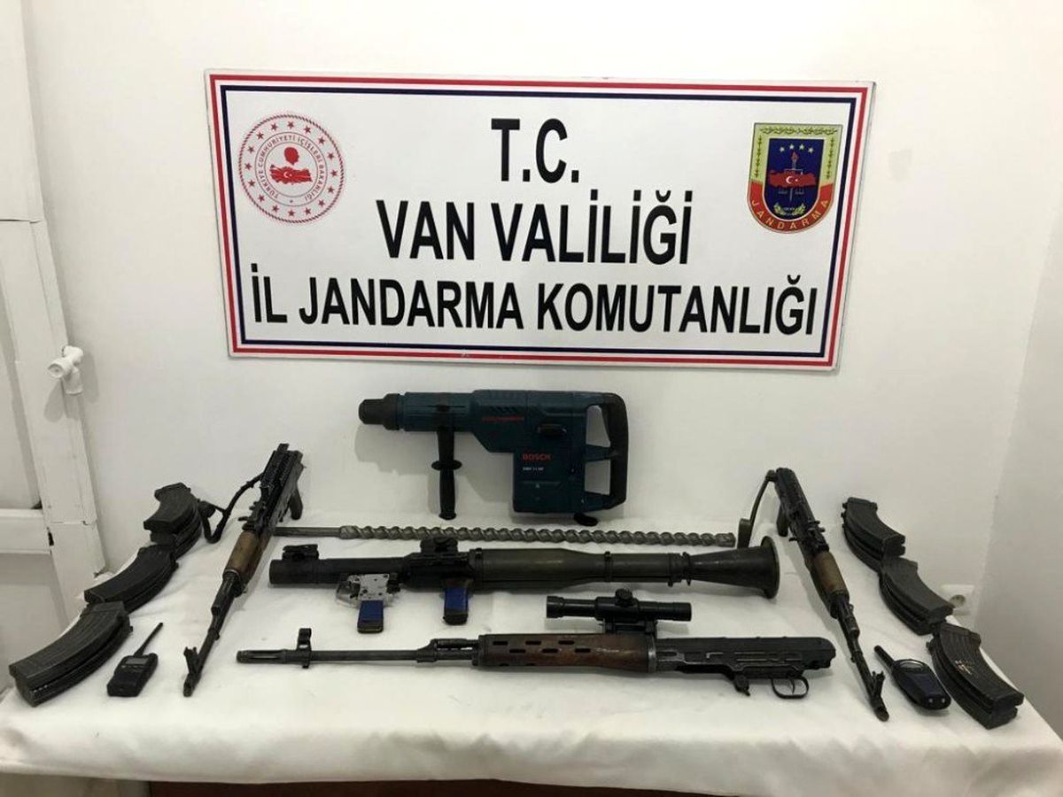 Van\'da 18 kilogram TNT ve mühimmat ele geçirildi