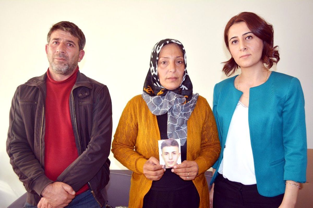 12 bıçak darbesiyle öldürülen Berat\'ın ailesini yıkan karar