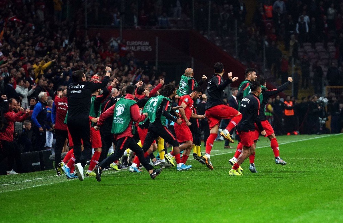 A Milli Futbol Takımı 5. kez Avrupa Şampiyonası\'nda