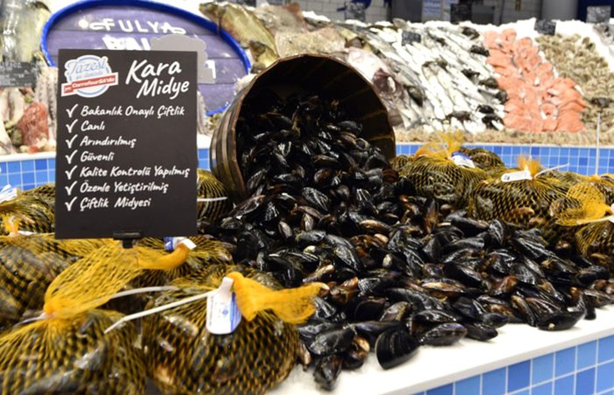 Balıkta büyüyen CarrefourSA, midye tavada satacak