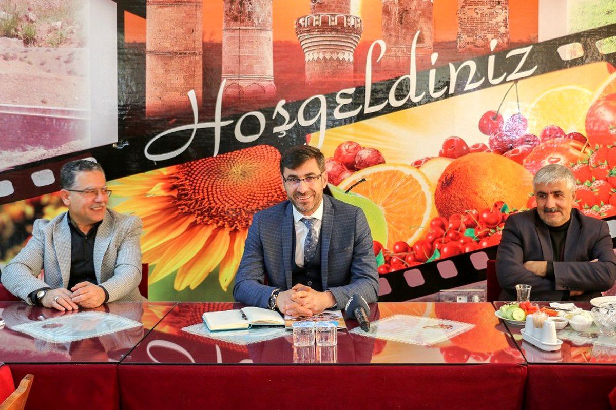 Başkan Tanğlay, gazetecilerle bir araya geldi