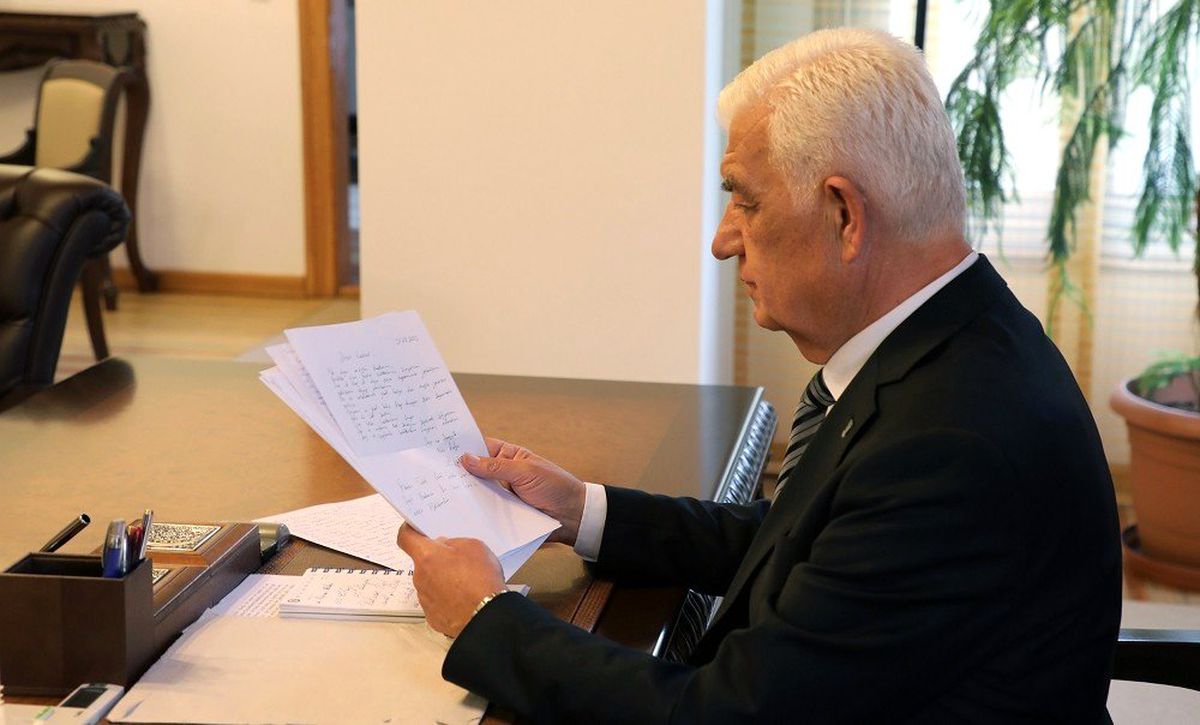 Batmanlı öğrencilerden Başkan Gürün\'e duygulandıran mektuplar