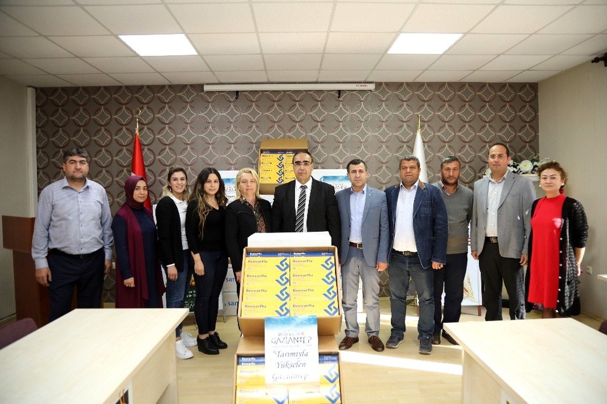 Büyükşehir\'den 250 arıcıya ilaç desteği!