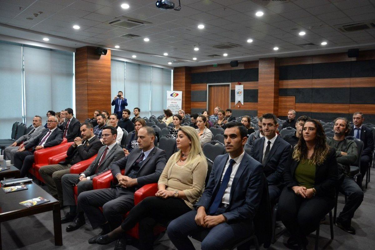Çorlu TSO ve PTT işbirliğinde e-ticaret semineri
