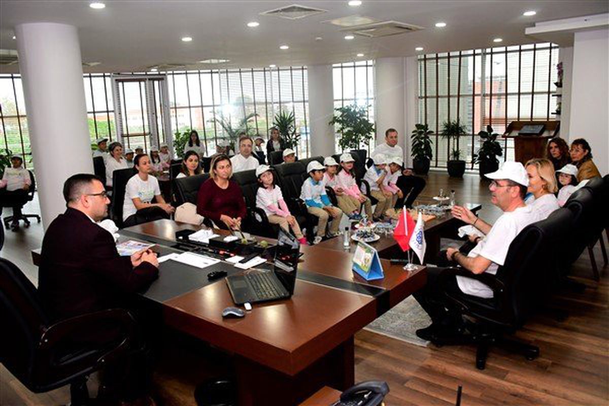 Eko okul timinden Başkan Erdoğan\'a anlamlı ziyaret