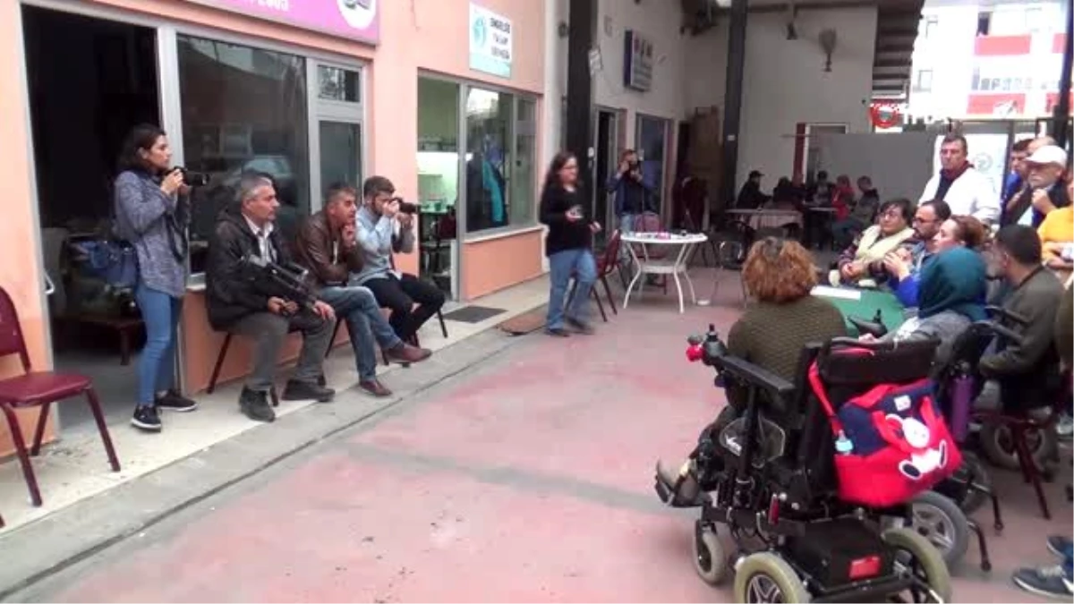 Engelliler bacağını kaybeden esnaf için yardım kampanyası başlattı