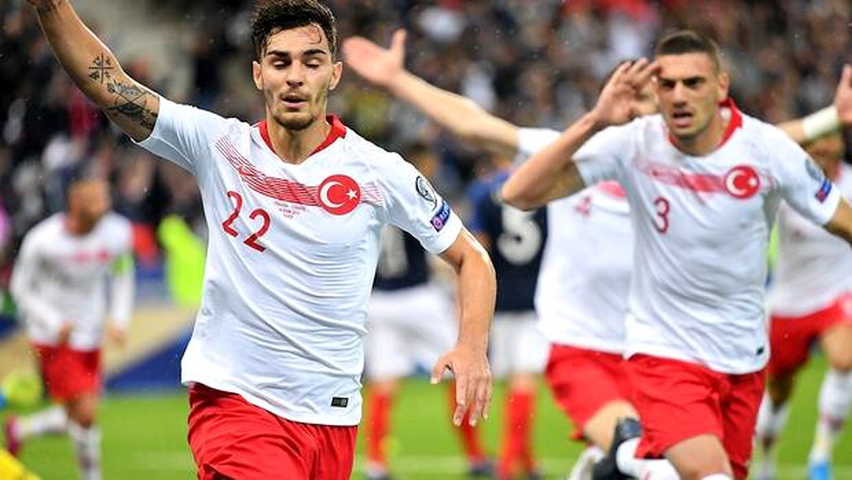 Haydi Türkiye! Zafer gecemiz olsun...