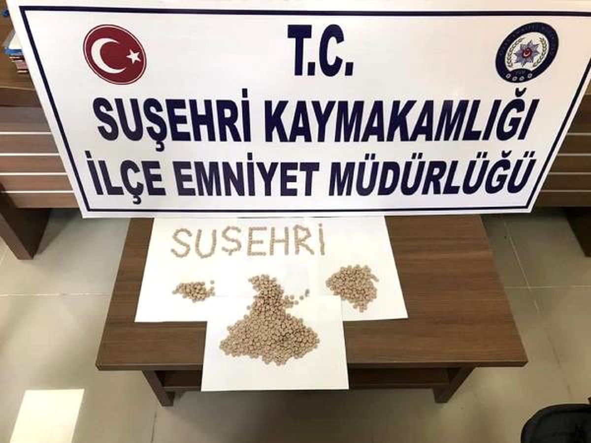 İranlı yolcunun üzerinden 875 uyuşturucu hap çıktı