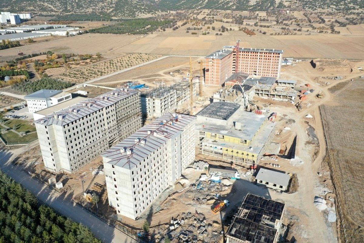 Isparta\'daki 3 bin kişilik KYK yurtları 2020\'de tamamlanacak