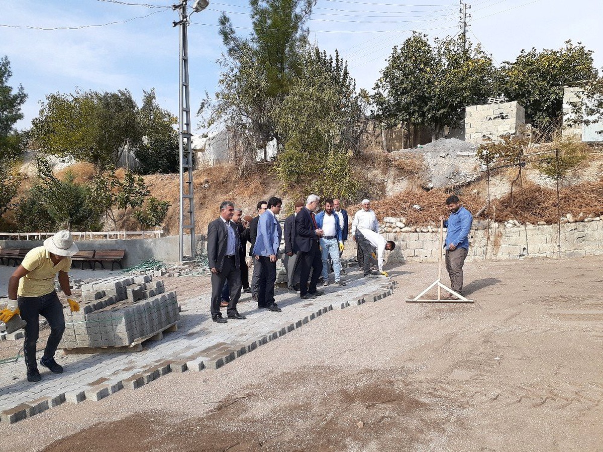 Köylere kilitli parke taşı