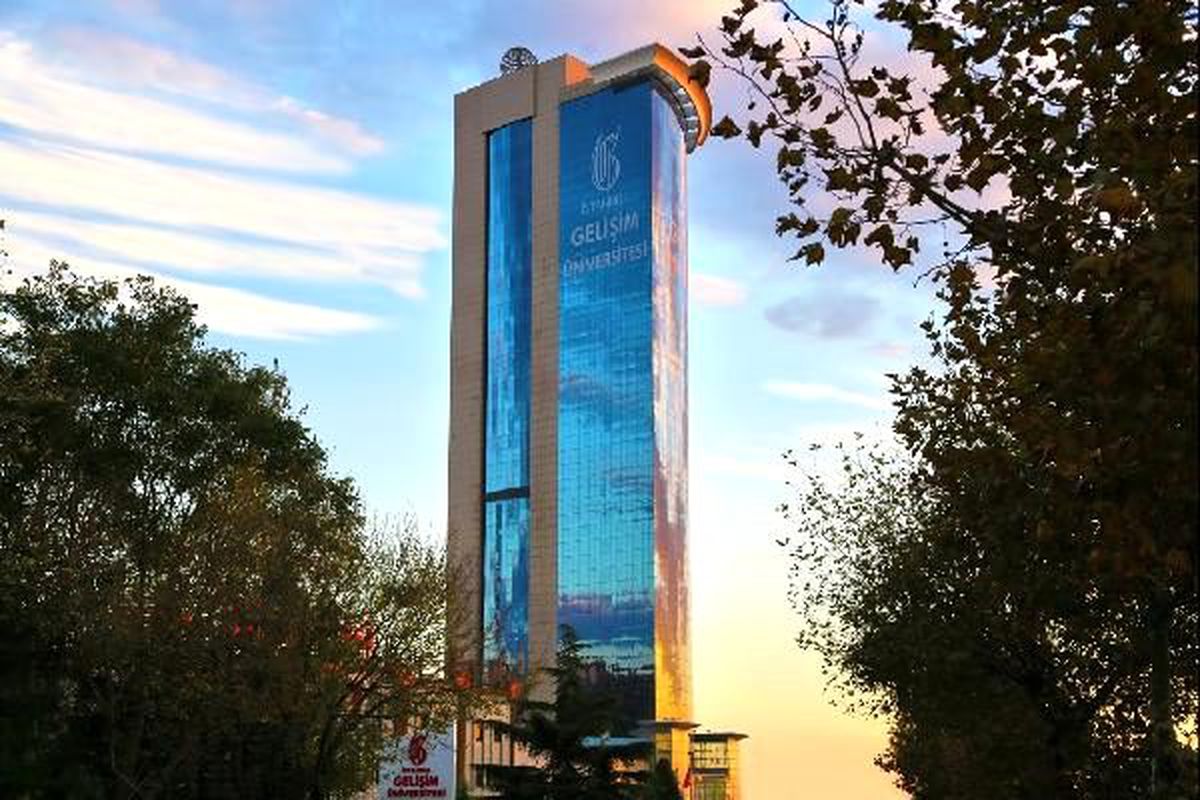 Liseliler 1\'inci ara tatillerini üniversitede geçirecek