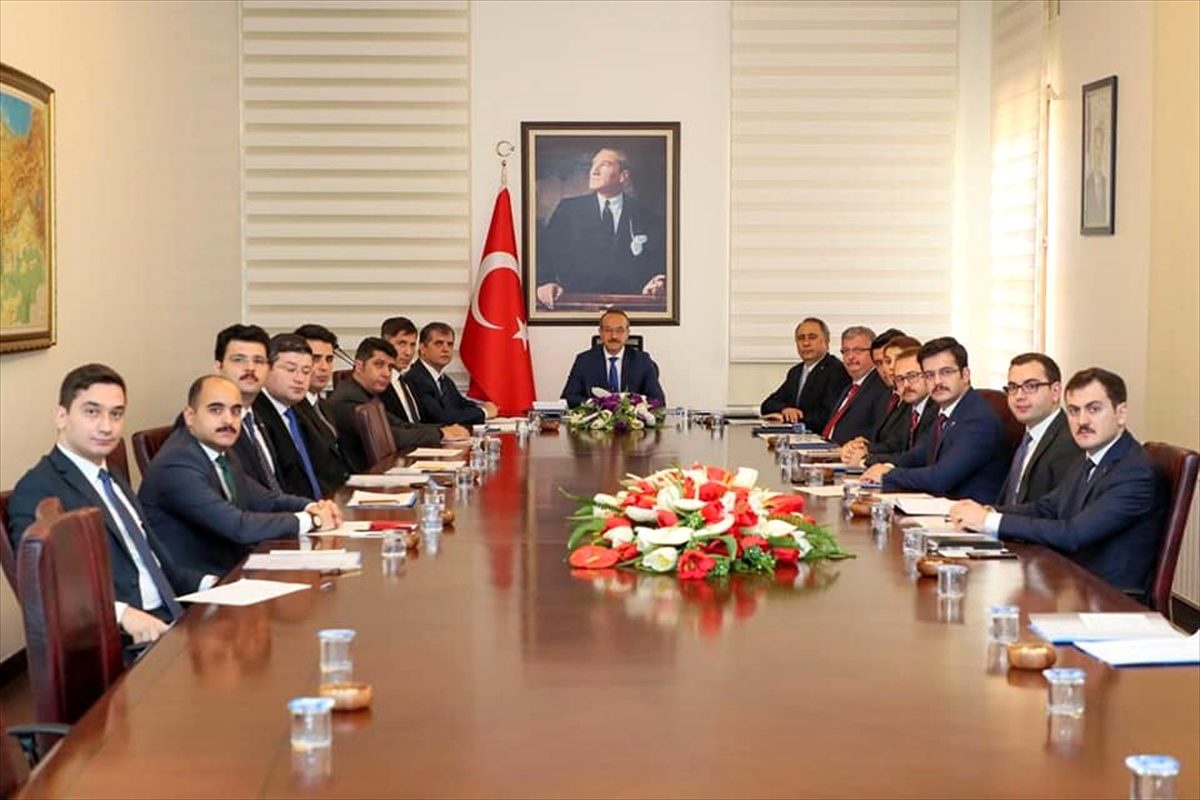 Ordu Valisi Yavuz kaymakamlarla bir araya geldi