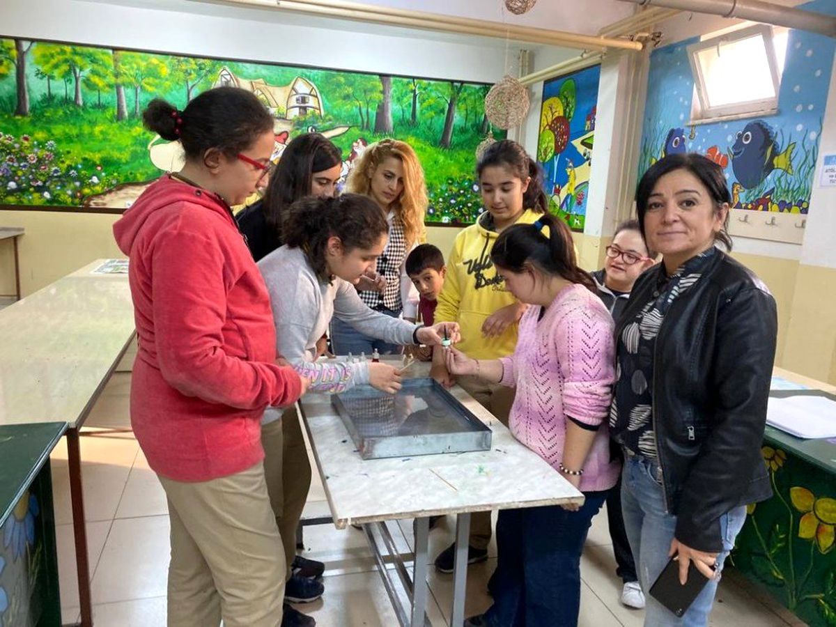 Ortaokul öğrencileri ve down sendromlular "Suyun Gücü" projesinde buluştu
