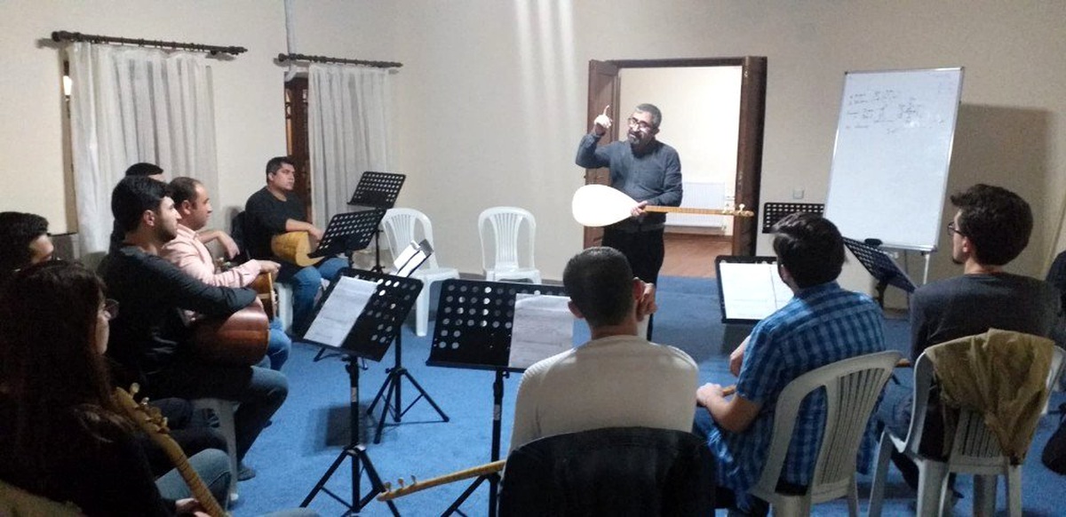 Şehzadeler Belediyesinden bağlama kursu