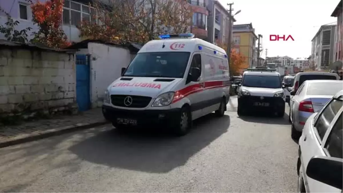 Sivas cenazeye katılmak için abdest almaya gittiği evinde intihar etti