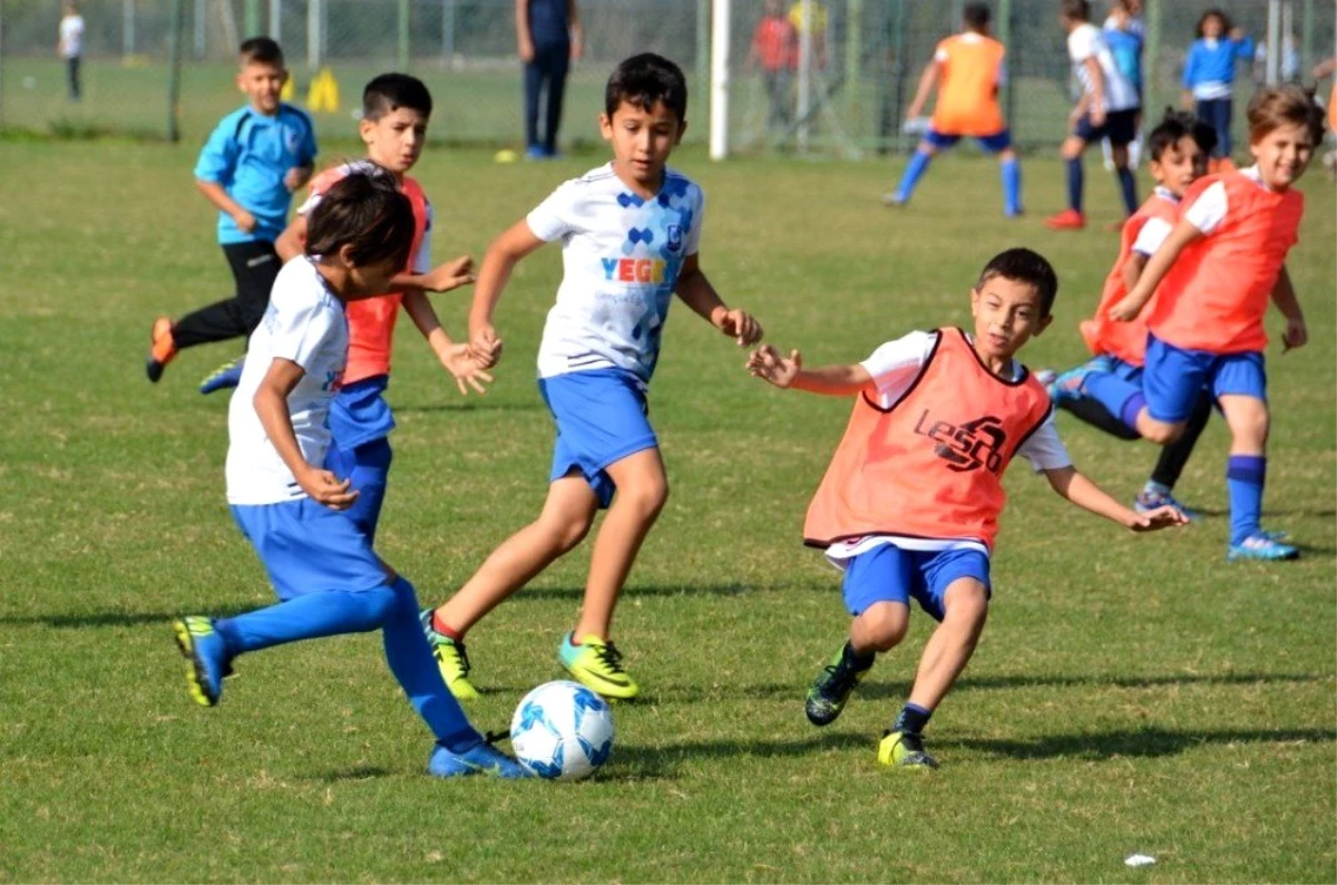 \'Tuncay Erkan Yaşarken Analım\' Küçükler Futbol Şenliği başlıyor