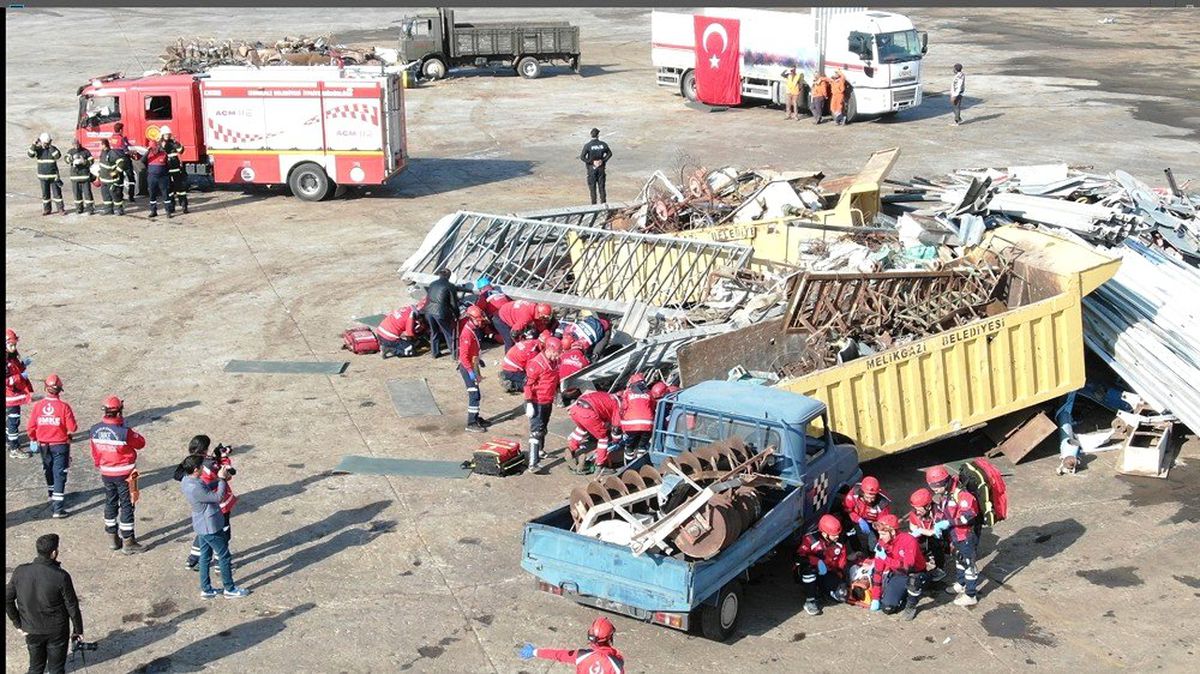 UMKE\'den gerçeğini aratmayan tatbikat