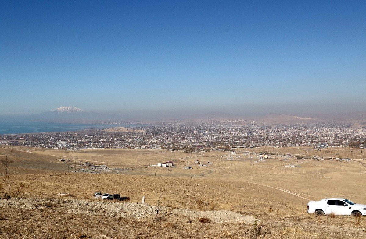 Van Büyükşehir Belediyesi, 100 bin metrekarelik alanı ağaçlandıracak