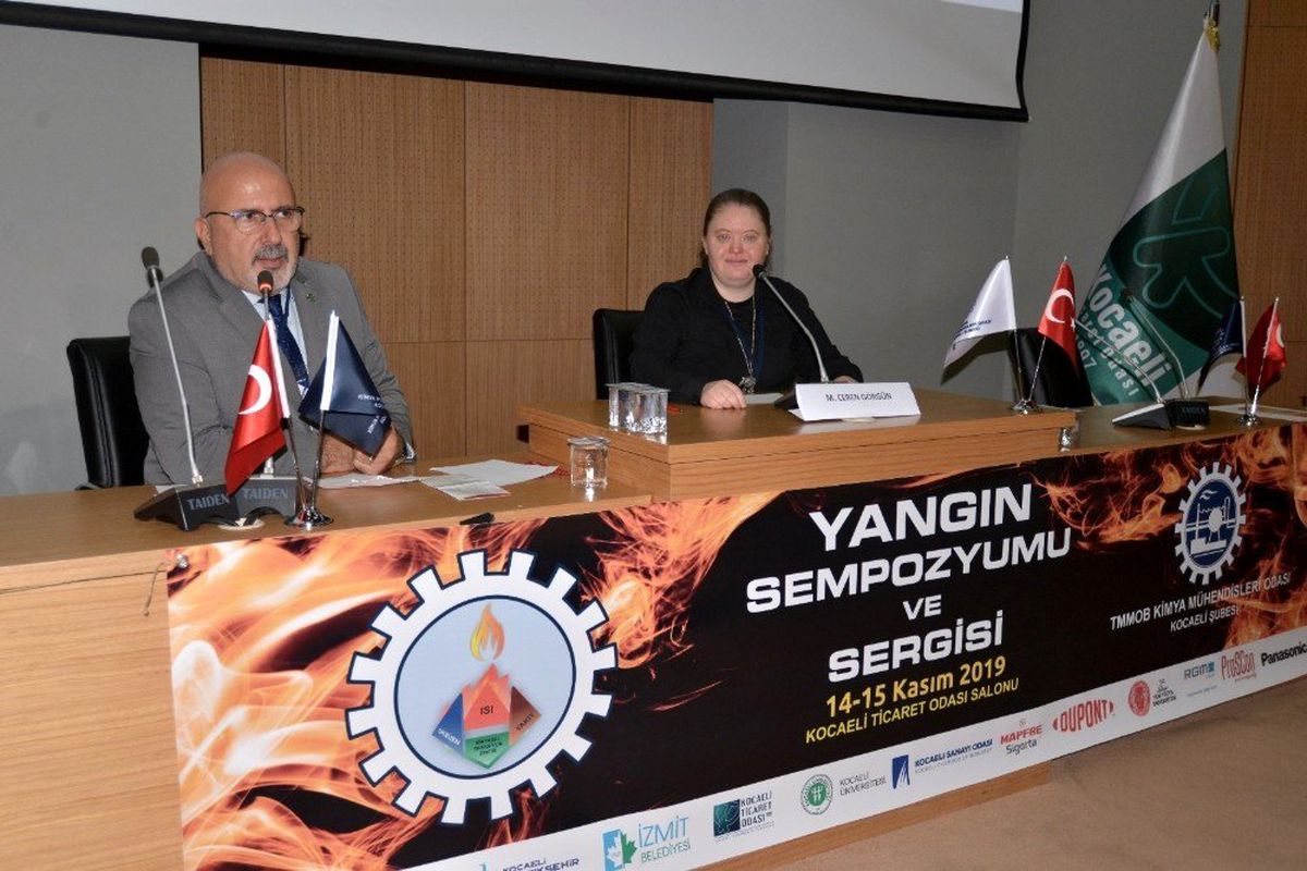 Yangın sempozyumunu down sendromlu Ceren yönetti