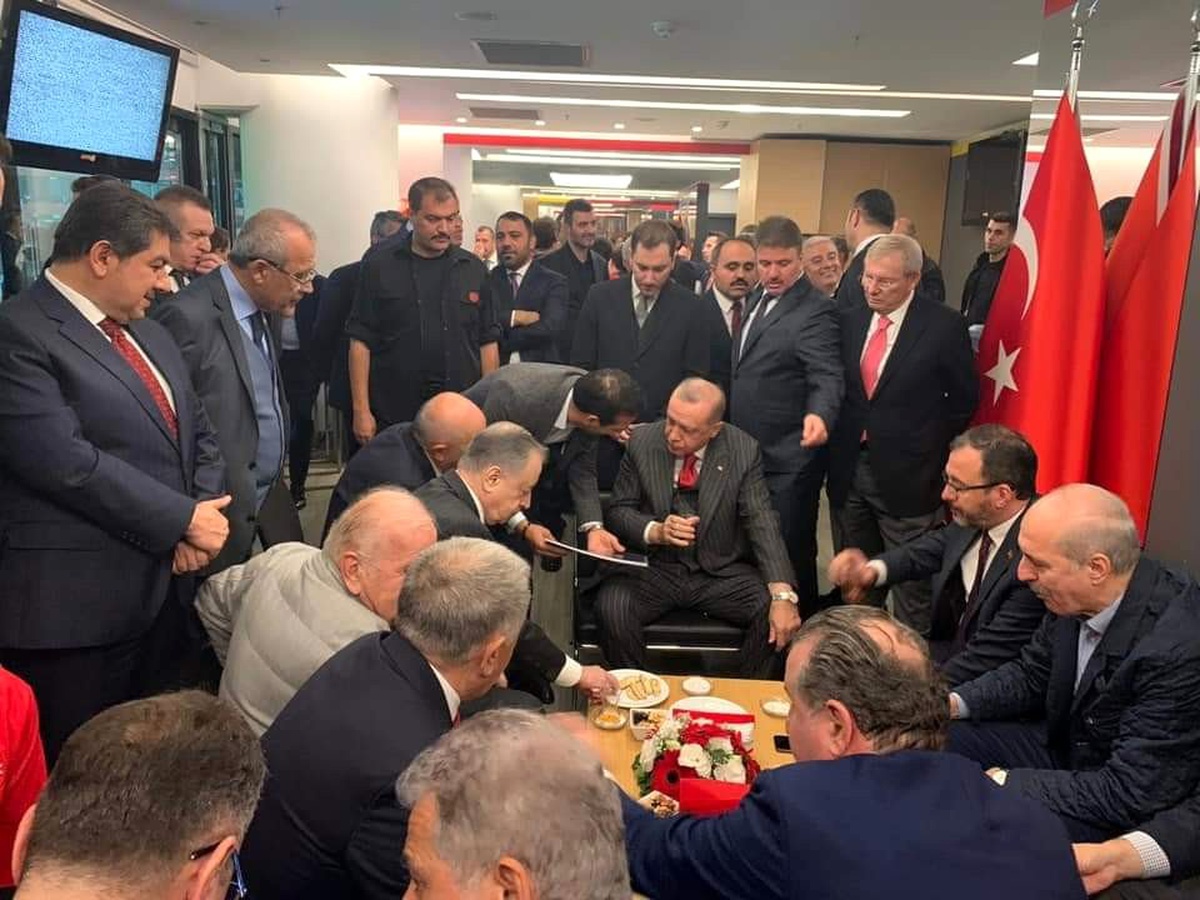 Adil Gevrek, \'Futbol Köyü\' projesiyle ilgili Cumhurbaşkanı Erdoğan\'a dosya sundu