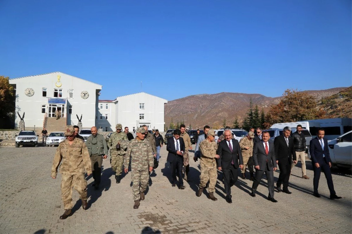 Bakan Yardımcısı Ersoy ile Jandarma Genel Komutanı Çetin Tunceli\'de