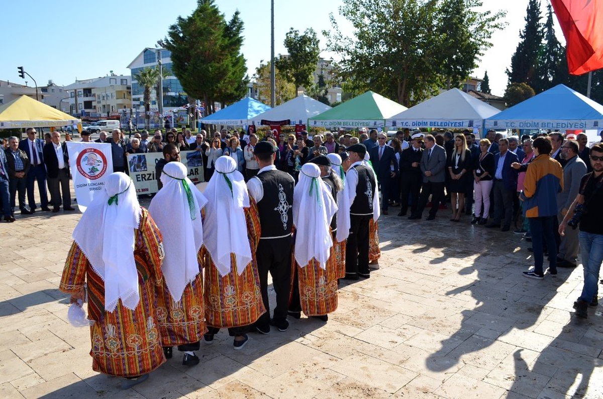Didim\'de Yöresel Dernekler Festivali başladı