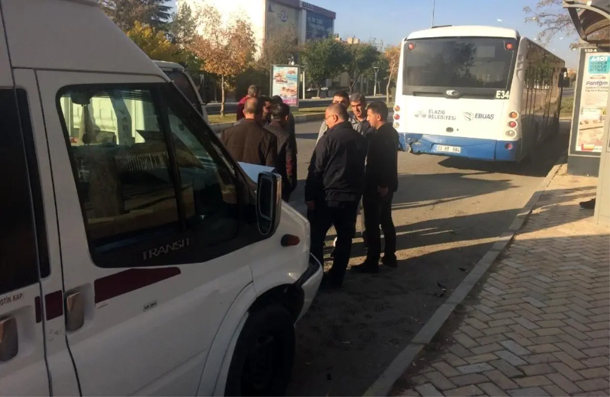 Elazığ\'da trafik kazası: 1 yaralı