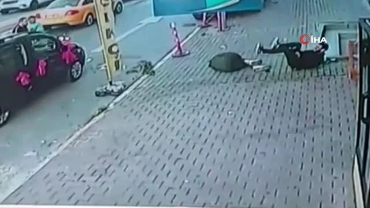 Esenyurt\'ta iki kişinin yaralandığı silahlı saldırı kamerada