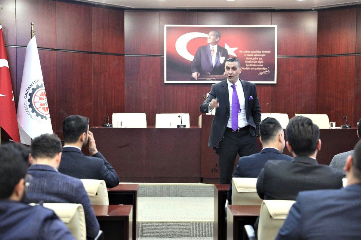 Genç girişimciler erkin Şahinöz\'ü dinledi
