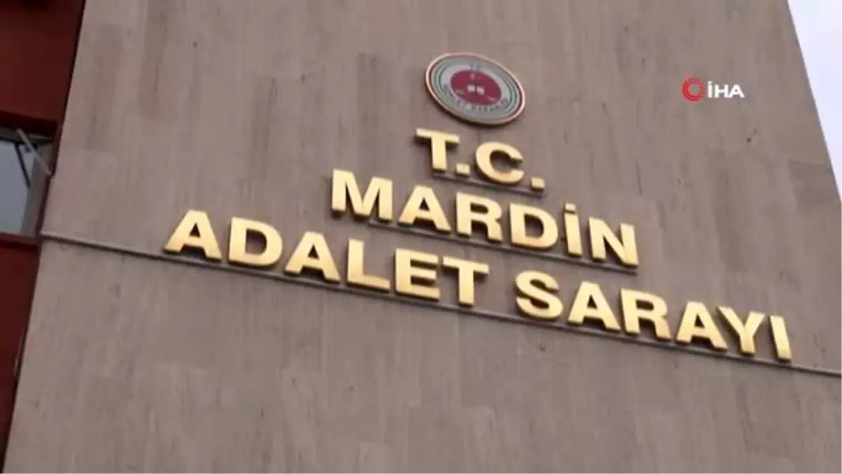 Mardin\'in, HDP\'li Derik, Savur ve Mazıdağı İlçe Belediye Başkanları, haklarında yürütülen terör...