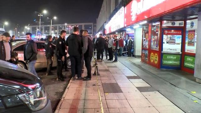 15 Temmuz Demokrasi Otogarı'ndaki silahlı saldırıda biri turist 3 kişi yaralandı