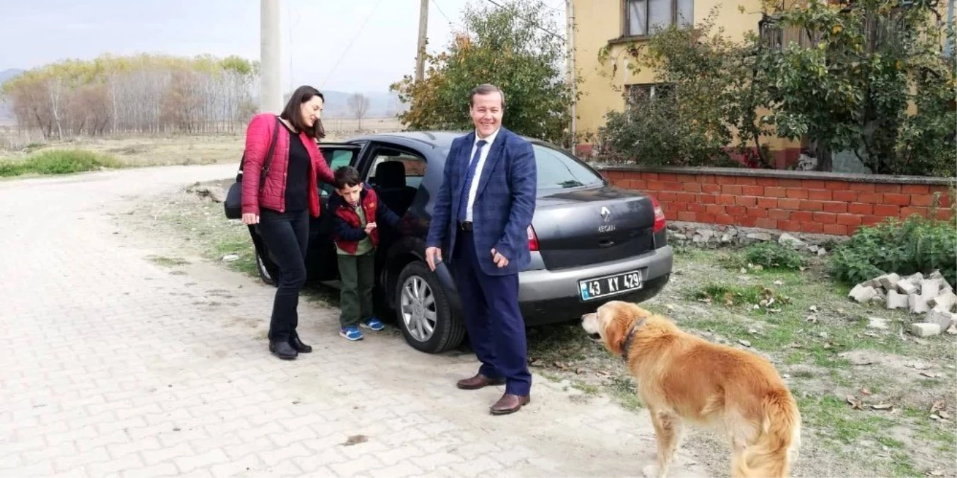 Özel öğrencinin köpek sevgisi için seferber oldular