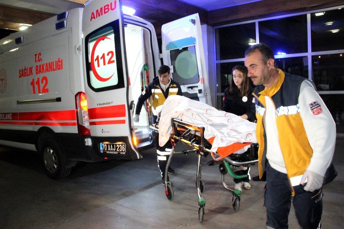 Tartıştığı servis şoförünü silahla vurdu