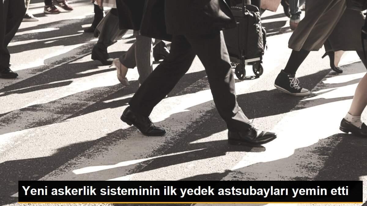 Yeni askerlik sisteminin ilk yedek astsubayları yemin etti