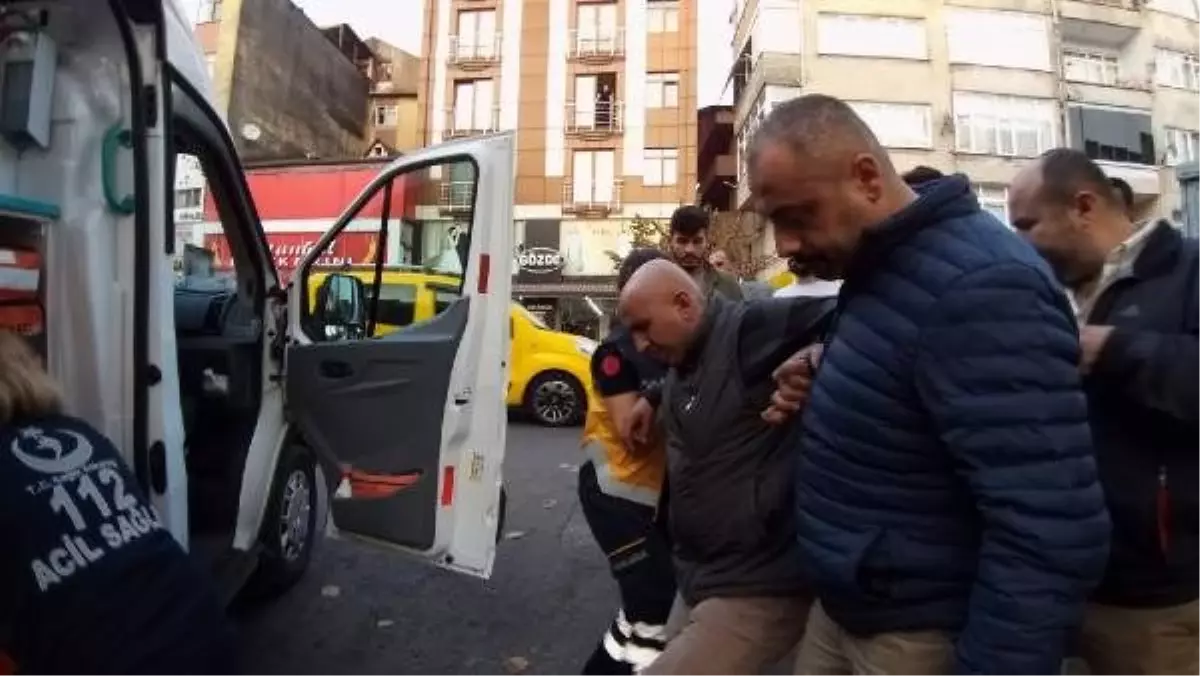 Çarptığı yaralıyı "ekmek servisim var" diyerek bıraktı, vatandaşlar tepki gösterdi