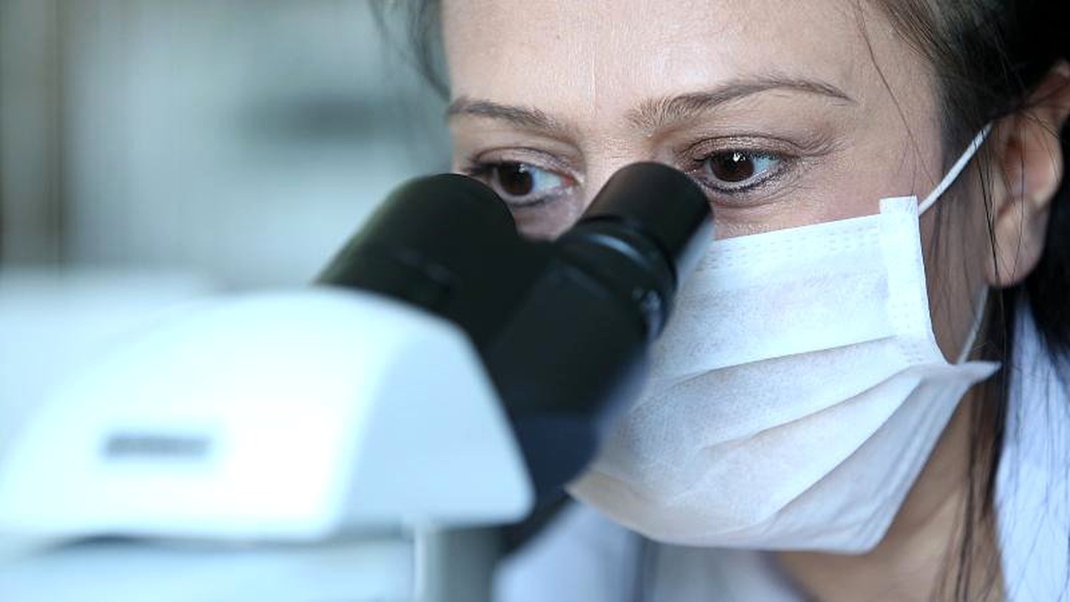 \'Kadınlar çalışmak için eşinden izin almalı\' diyen erkeklerin oranında ciddi düşüş