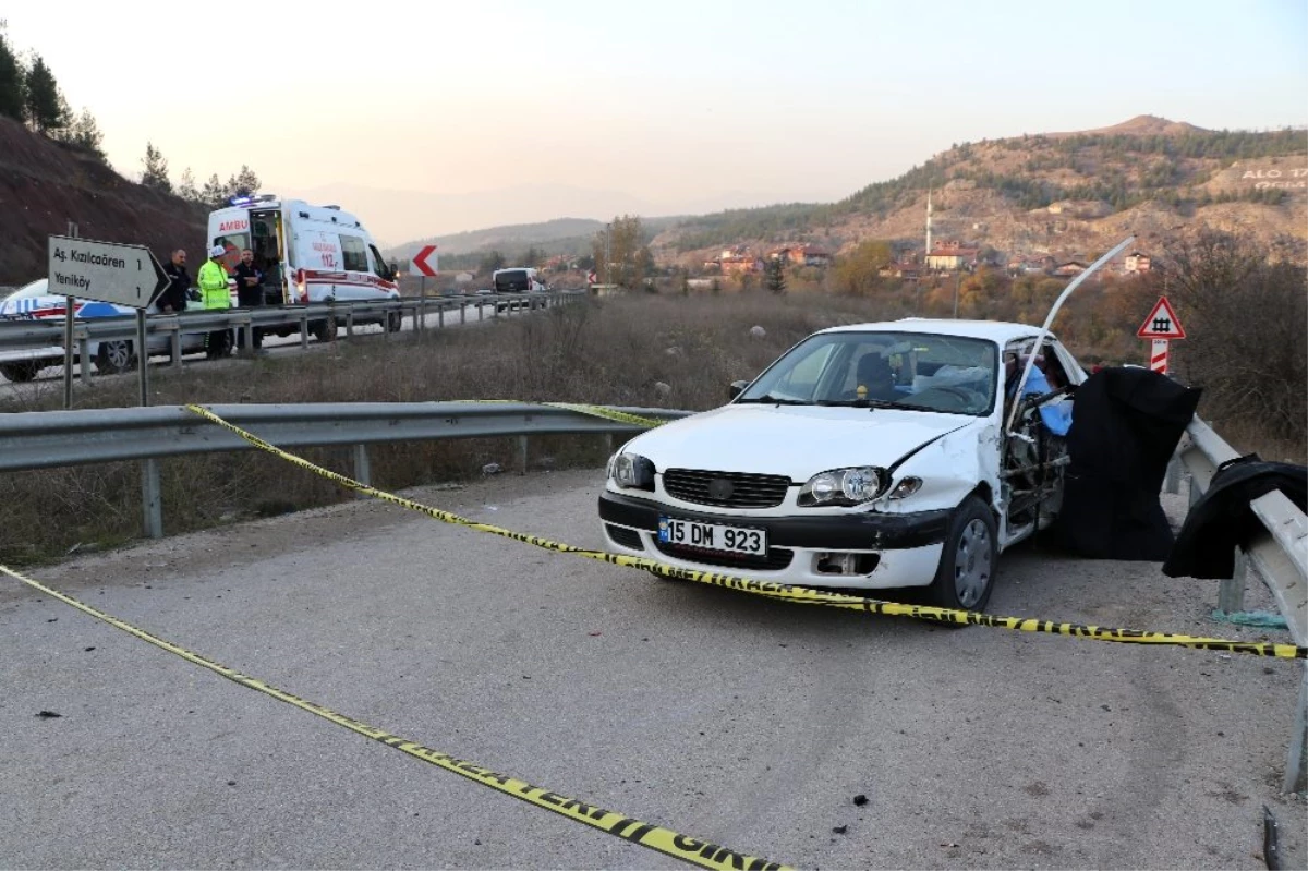 Kızlarını görmeye gelen aile kazada yok oldu