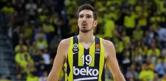 Nando de Colo'ya büyük onur