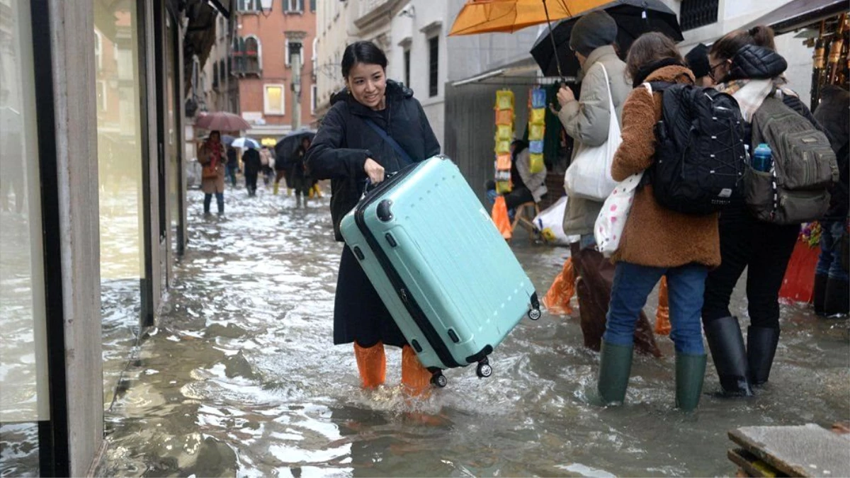 Venedik\'te su baskınlarının faturası yaklaşık 1 Milyar Euro