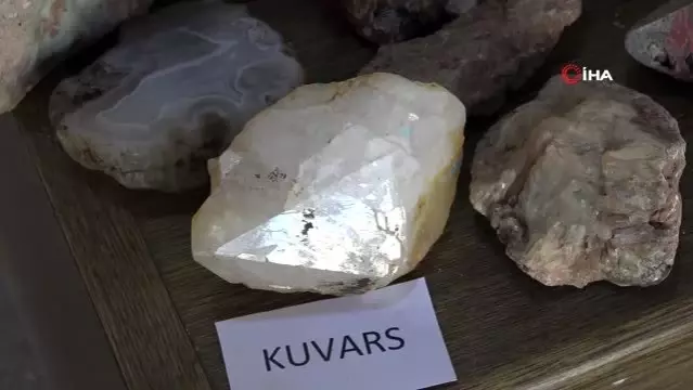 yurt disina kacirildigini ogrendikleri taslari kendileri islemeye basladi son dakika ekonomi yurt disina kacirildigini ogrendikleri taslari kendileri islemeye basladi son dakika ekonomi