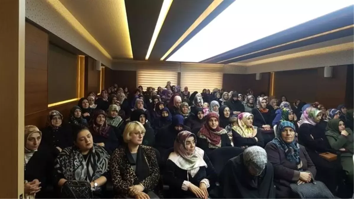 Bayburt\'ta "Peygamber Efendimiz ve Aile" konulu konferans düzenledi